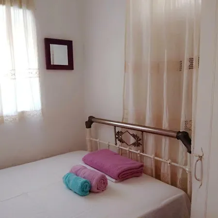 Traditional Cycladic House With Character 度假居 Pánormos