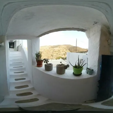 Traditional Cycladic House With Character 度假居
